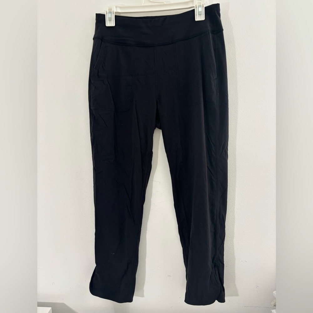 The North Face Women’s Medium Capri High Waisted Pants Black Pockets Hiking